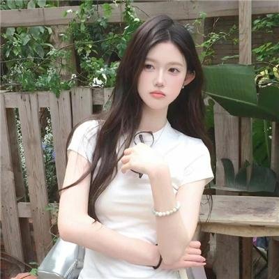 穿越橄榄树林
